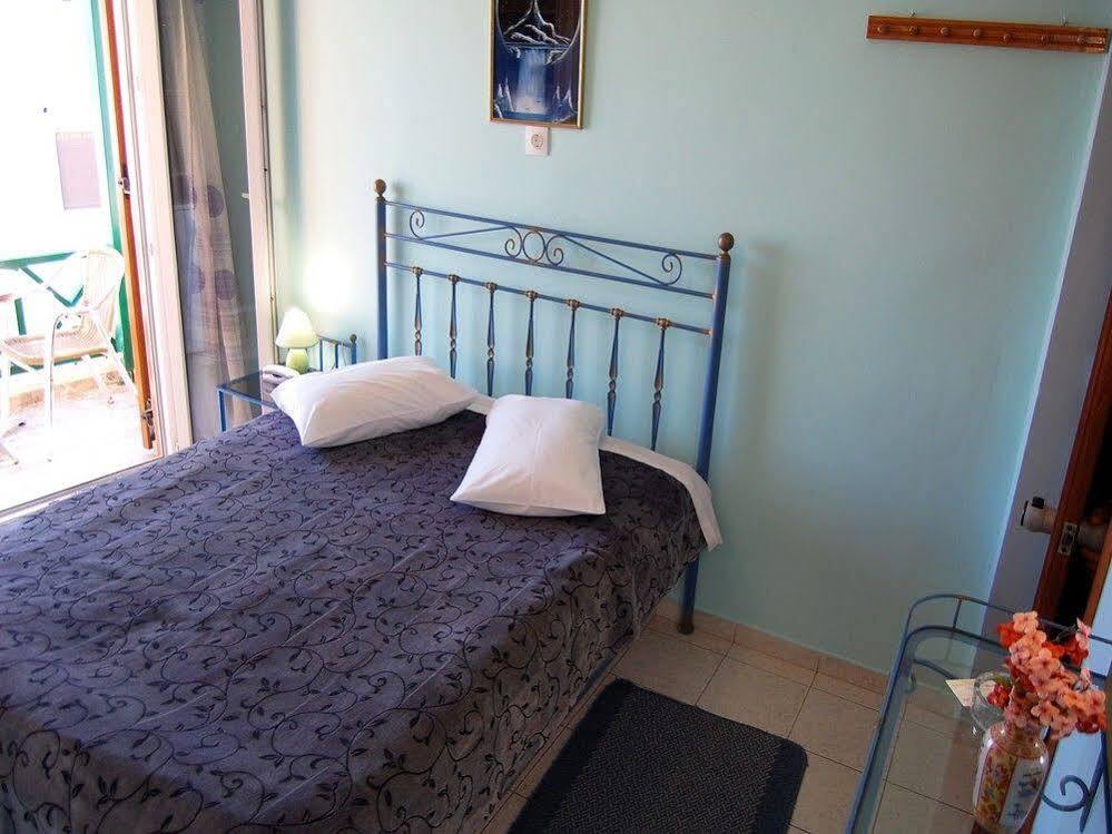 Pefkakia Park Hotell Ermoúpoli Eksteriør bilde